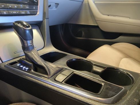 Used 2015 Hyundai Sonata Sport w/ Option Group 03 FWD image 26