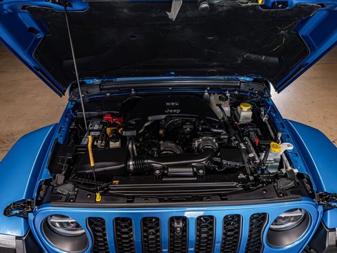 Used 2021 Jeep Gladiator Mojave AWD/4WD image 17