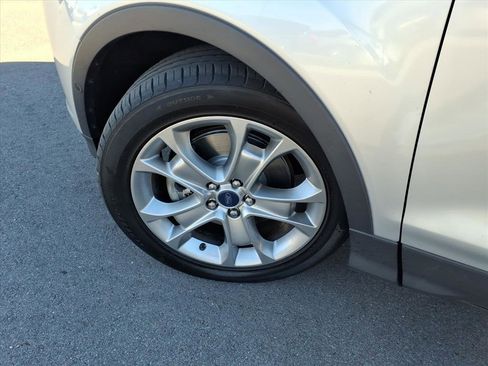 Used 2014 Ford Escape Titanium w/ Equipment Group 401A image 9