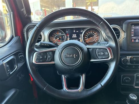 Used 2018 Jeep Wrangler Unlimited Sahara image 17