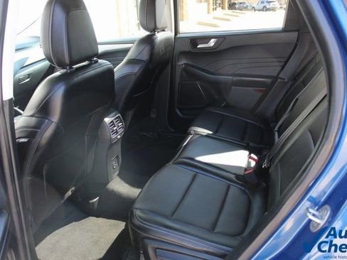 Used 2022 Ford Escape SEL image 7