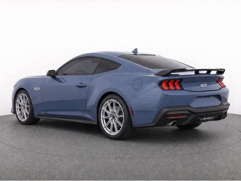 Used 2025 Ford Mustang GT Premium RWD image 4
