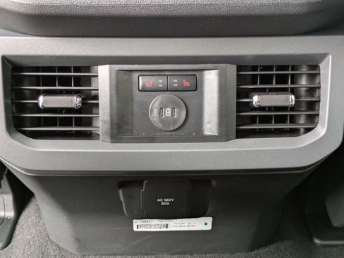 New 2025 Ford F350 Lariat w/ Lariat Ultimate Package AWD/4WD image 13