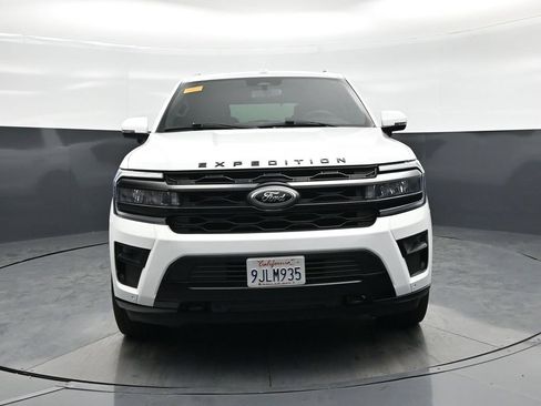 Used 2023 Ford Expedition Limited AWD/4WD image 22