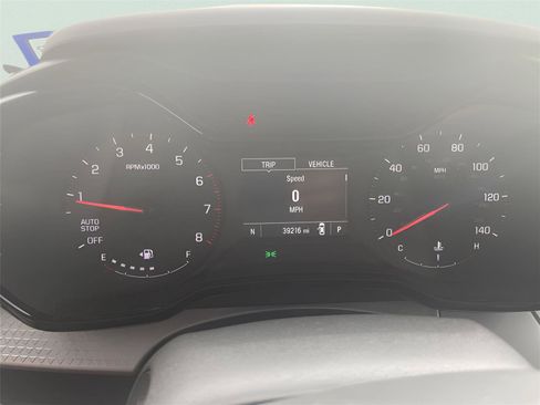 Used 2024 Chevrolet Trax LS w/ LS Convenience Package FWD image 5