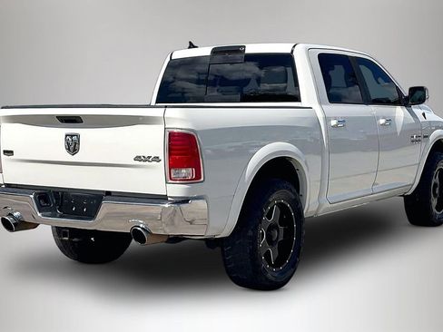 Used 2017 RAM 1500 Laramie w/ Convenience Group AWD/4WD image 5