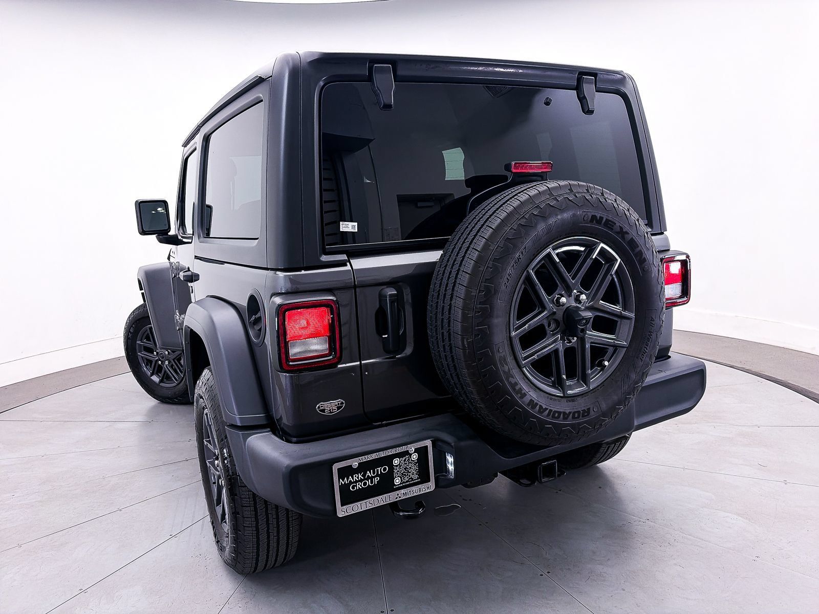 Used 2021 Jeep Wrangler Sport AWD/4WD image 9