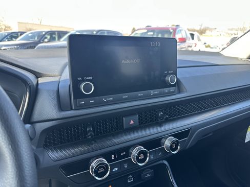 Used 2025 Honda CR-V LX image 27