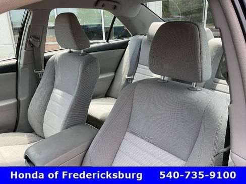 Used 2017 Toyota Camry LE FWD image 28
