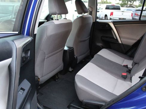 Used 2015 Toyota RAV4 LE FWD image 12