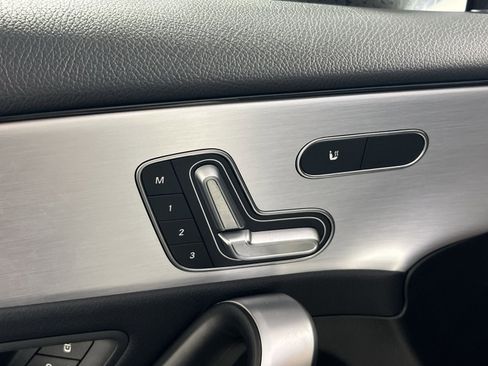 Used 2019 Mercedes-Benz A 220 4MATIC image 31