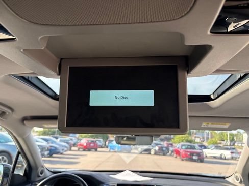Used 2019 Honda Pilot Touring image 39