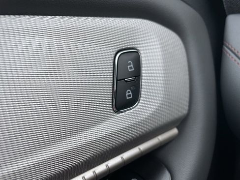 New 2026 Ford Explorer Active w/ Active Comfort Package image 28