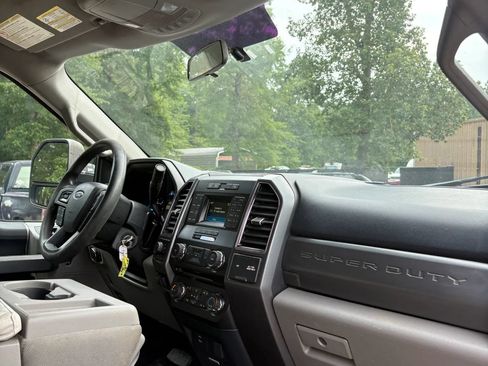Used 2018 Ford F250 XLT w/ XLT Value Package AWD/4WD image 18