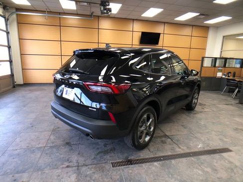 Used 2025 Ford Escape ST-Line AWD/4WD image 7