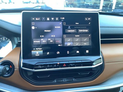 Certified 2024 Jeep Compass Limited image 13