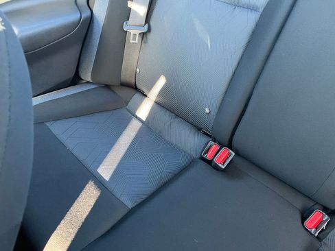 Used 2025 Nissan Versa SV image 39