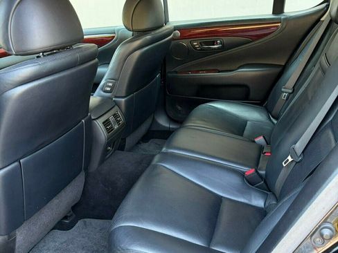 Used 2007 Lexus LS 460 RWD image 14