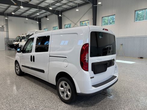 Used 2022 RAM ProMaster City Wagon w/ Lights & Wheels Group FWD image 6