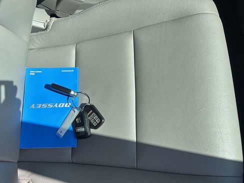 Used 2016 Honda Odyssey EX-L image 12