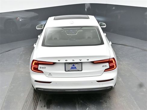 Used 2023 Volvo S60 B5 Ultimate image 12