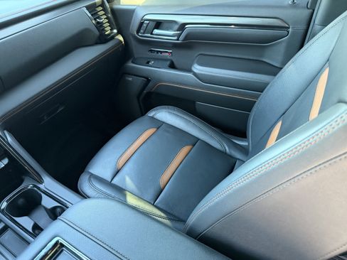 Used 2022 GMC Sierra 1500 AT4 w/ AT4 Preferred Package image 19