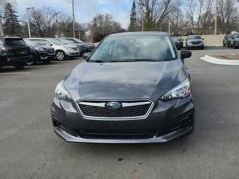 Used 2019 Subaru Impreza 2.0i image 3