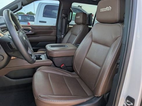 Used 2023 Chevrolet Tahoe High Country AWD/4WD image 25