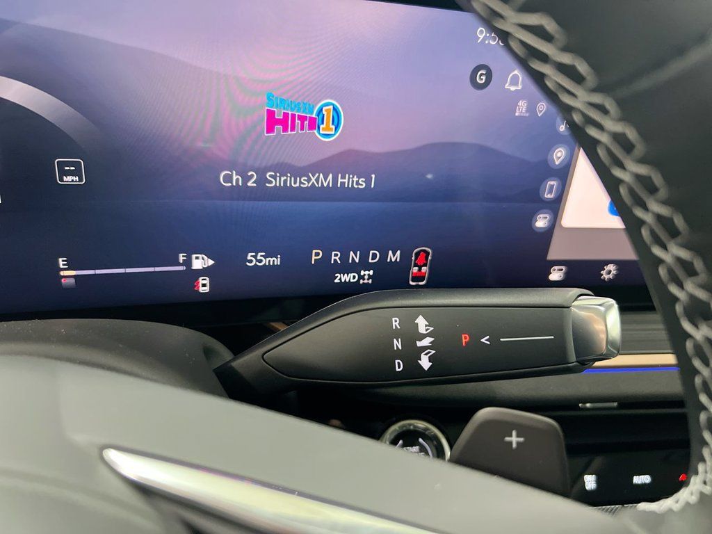 Used 2025 Buick Envision Sport Touring AWD/4WD image 17