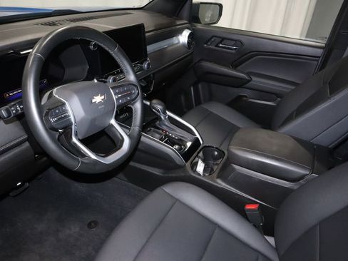 Used 2024 Chevrolet Colorado LT w/ LT Convenience Package III image 19