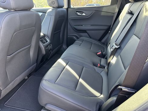 New 2025 Chevrolet Blazer LT w/ Sound & Technology Package image 12