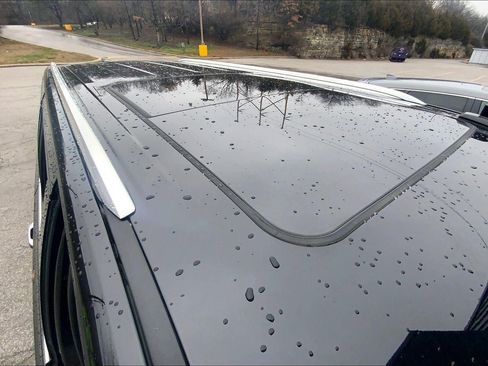 Used 2021 Chevrolet Suburban High Country image 29