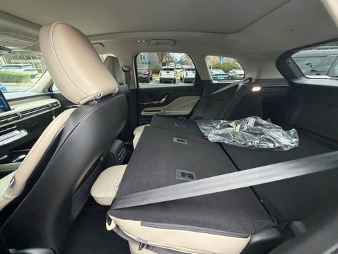 New 2026 Lincoln Corsair Premiere image 12