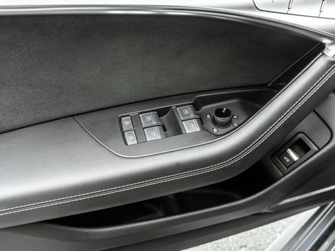 Used 2023 Audi RS 6 AWD/4WD image 15