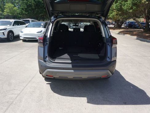 Used 2023 Nissan Rogue S image 13
