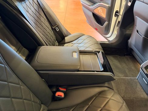 Used 2021 Mercedes-Benz S 580 4MATIC Sedan image 27