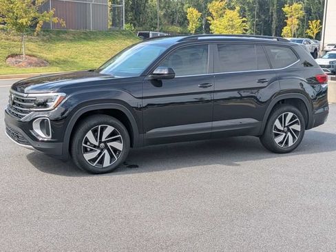 Used 2026 Volkswagen Atlas SE FWD image 8