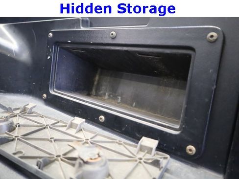 Used 2017 Toyota Tacoma SR image 28