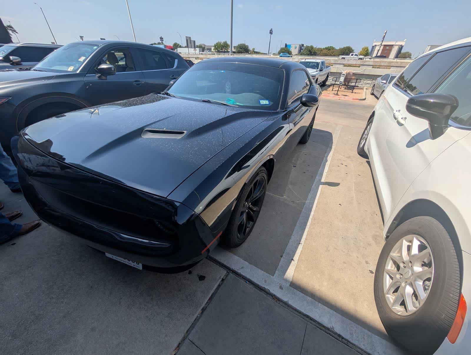 Used 2017 Dodge Challenger SXT w/ Blacktop Package RWD image 1