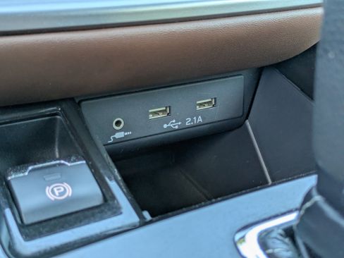 Certified 2022 Subaru Outback Touring XT image 32