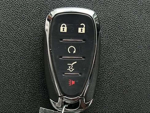 Used 2023 Chevrolet Equinox LT FWD image 26