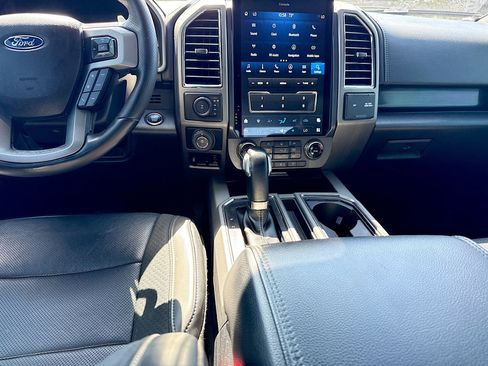 Used 2019 Ford F150 Raptor w/ Equipment Group 802A Luxury AWD/4WD image 18