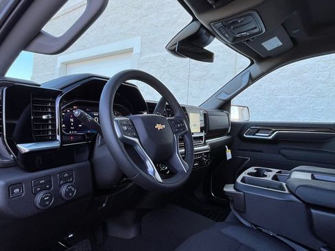New 2026 Chevrolet Silverado 1500 LT AWD/4WD image 12