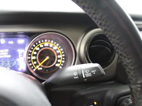 Used 2021 Jeep Gladiator Sport AWD/4WD image 36