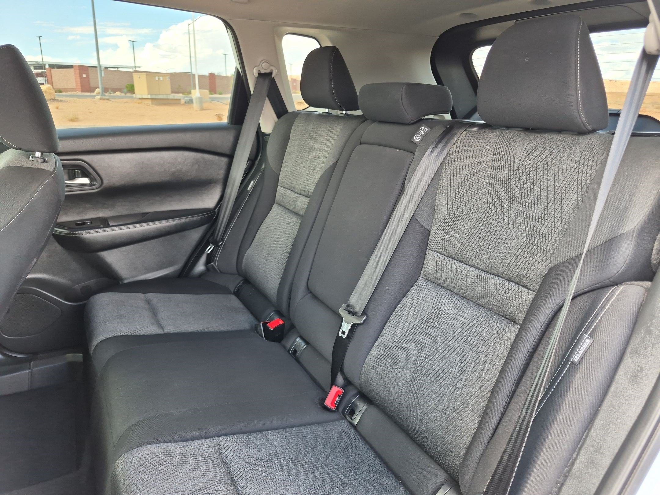 Used 2024 Nissan Rogue SV FWD image 25