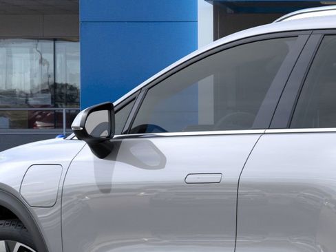 New 2026 Chevrolet Equinox EV LT image 12