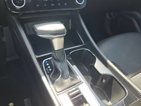 Used 2025 Hyundai Santa Cruz SEL FWD image 30