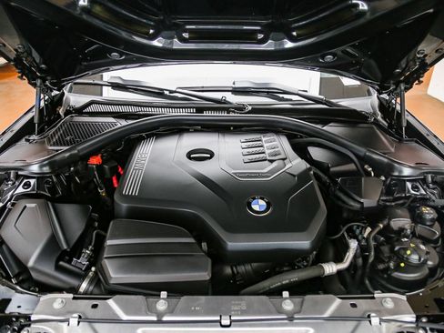 Used 2023 BMW 330i Sedan w/ Premium Package RWD image 28