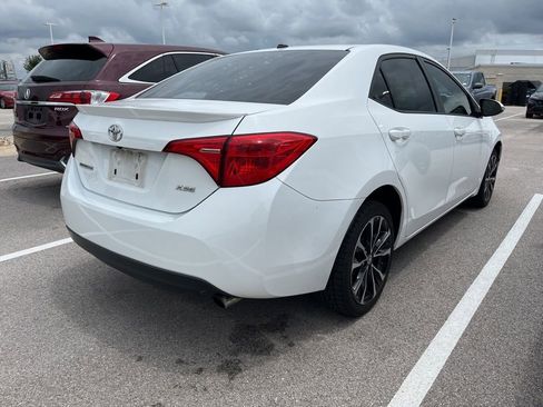 Used 2019 Toyota Corolla XSE FWD image 3