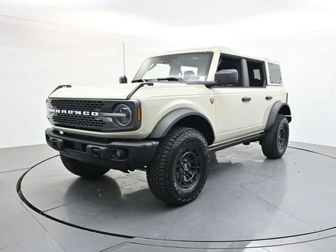 New 2026 Ford Bronco Badlands AWD/4WD image 3